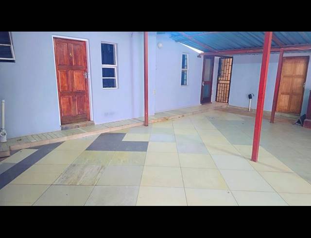 BUSINESS FOR SALE IN YEOVILLE